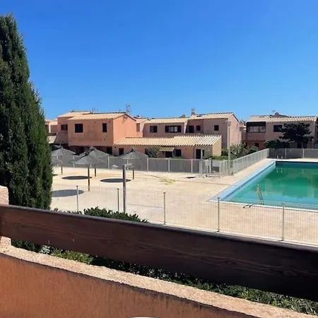 Apartment Naturisme, Et Piscine