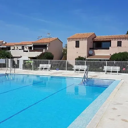Naturisme, Et Piscine Apartment Leucate