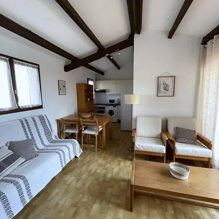 Apartment Naturisme, Et Piscine